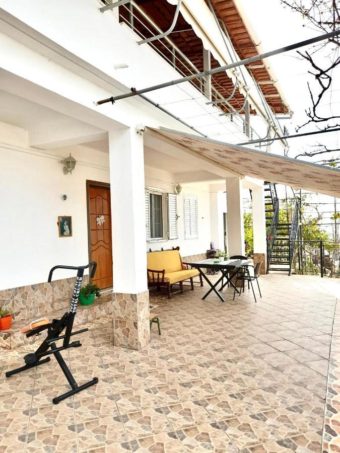 Lida'S House Otel Lukovë Dış mekan fotoğraf