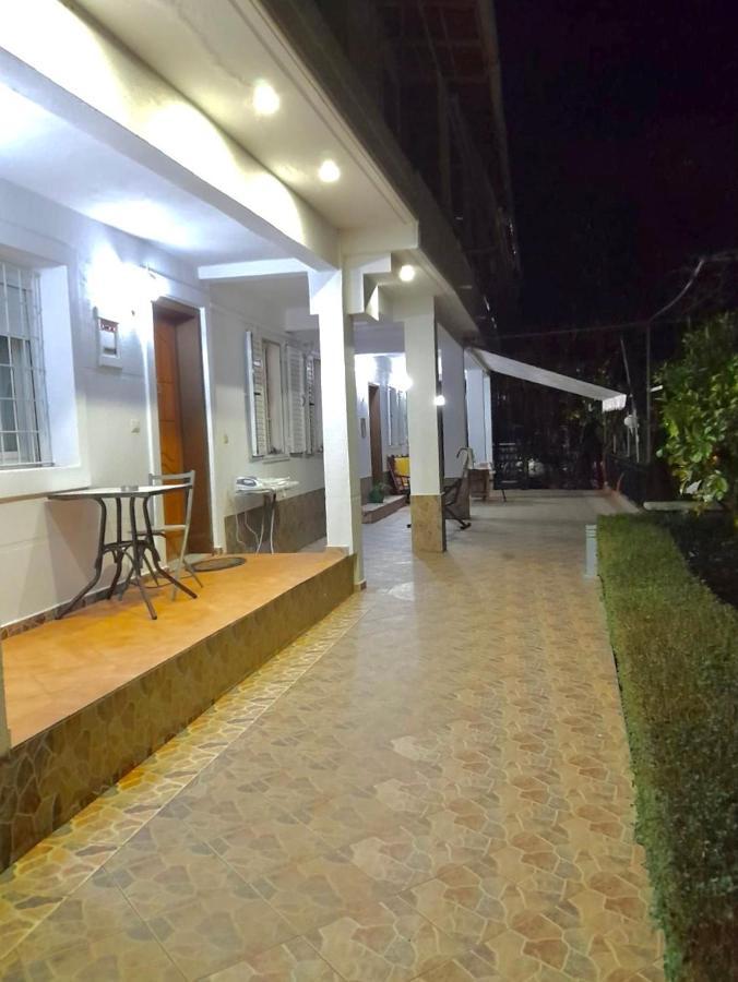 Lida'S House Otel Lukovë Dış mekan fotoğraf