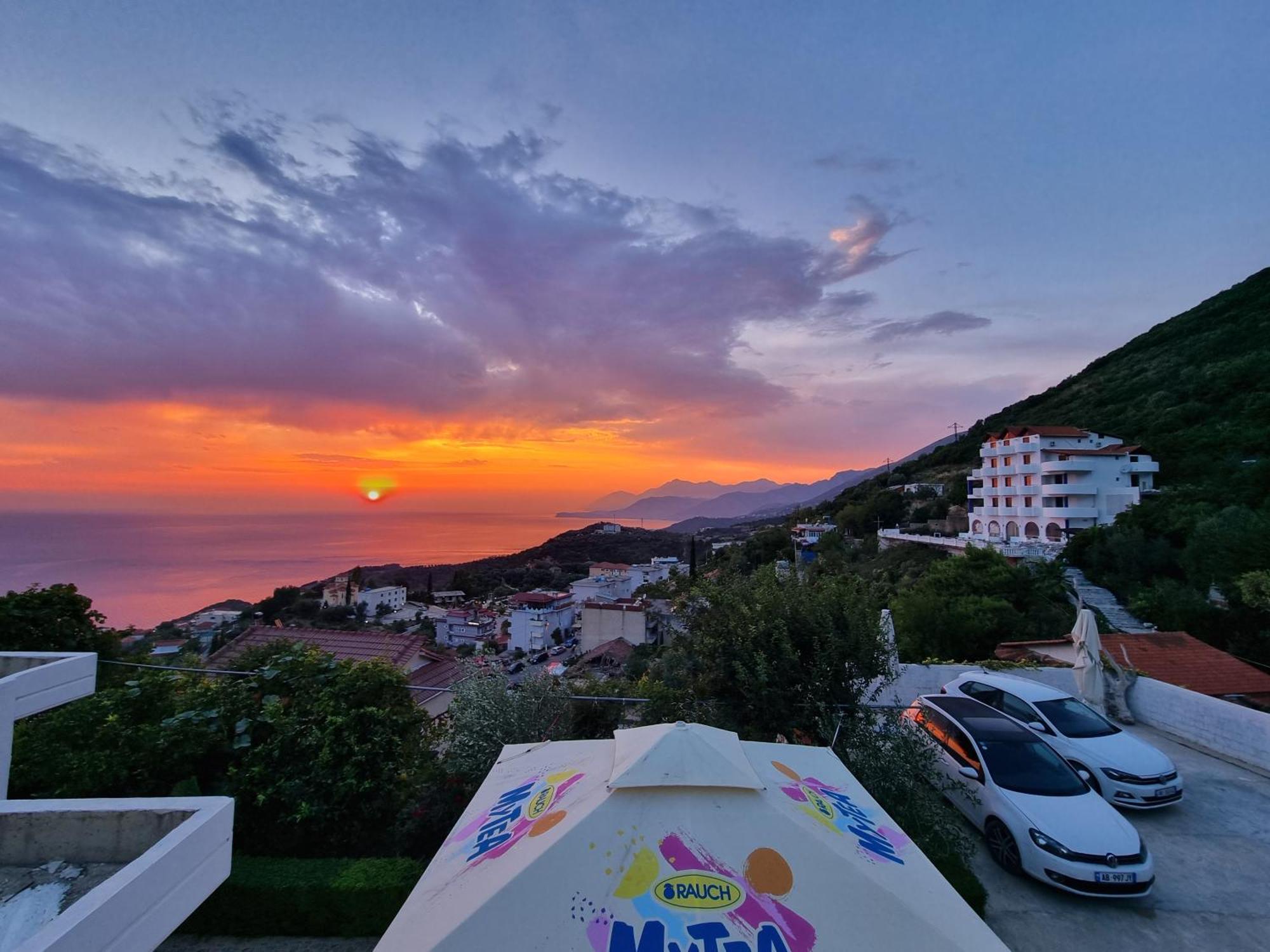 Lida'S House Otel Lukovë Dış mekan fotoğraf