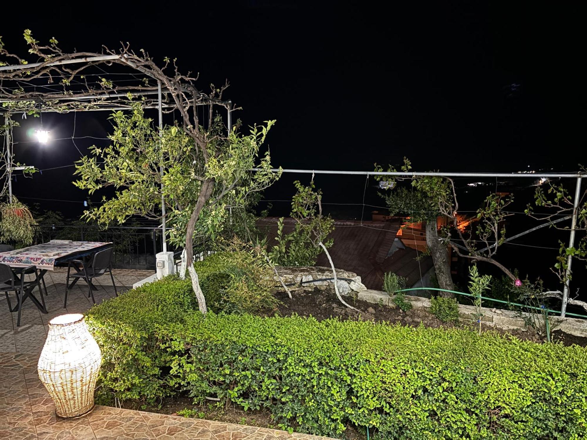 Lida'S House Otel Lukovë Dış mekan fotoğraf